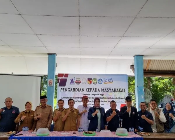 Universitas Bosowa (Unibos) bersama Universitas Patompo dan Universitas Teknologi Sulawesi menggelar pengabdian masyarakat  (Dok : Ist).
