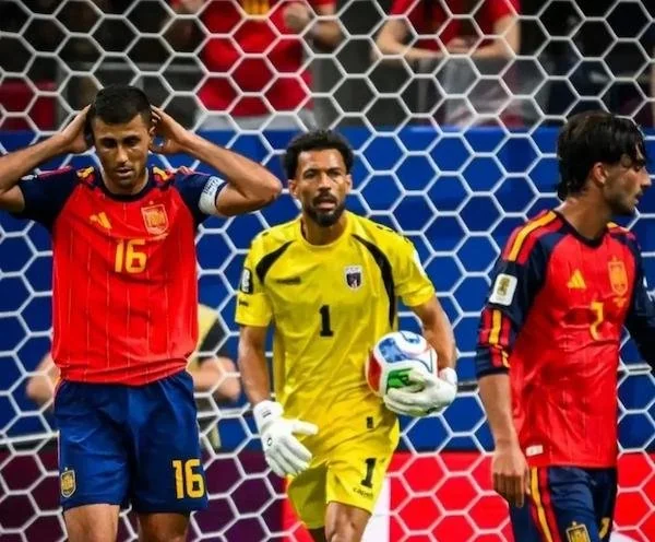 Kiper veteran Timnas Tanjung Verde, Vozinha (Dok: Ist).