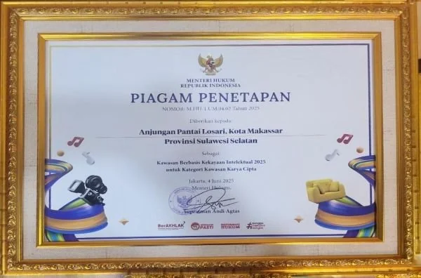 Anjungan Pantai Losari resmi ditetapkan sebagai Kawasan Berbasis Kekayaan Intelektual Kategori Karya Cipta (Dok : Ist).