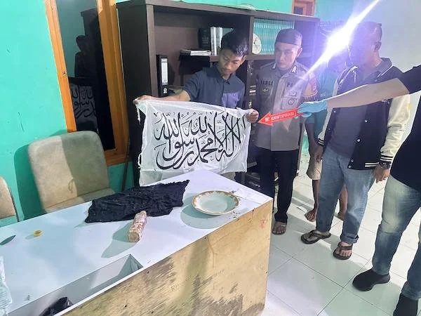 barang bukti yang didapat di lokasi terduga pelaku (Dok: Ist)