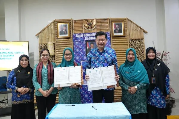 Penandatanganan perjanjian kerjasama TP PKK Sulsel dan Balai Rehabilitasi BNN Baddoka (Dok: Ist)