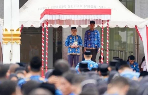 Gubernur Sulbar saat memberikan arahan upacara peringatan Hari Kesadaran Nasional. (Dok: Ist)