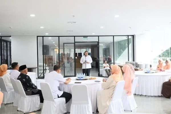 Wali Kota Makassar, Munafri Arifuddin, saat Meresmikan kantor baru Dharma Wanita Persatuan (DWP), (Dok: Ist).