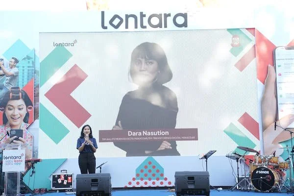 Tim ahli Pemkot Makassar, Dara Nasution, saat Menjelaskan Program LONTARA+, (Dok: Ist).