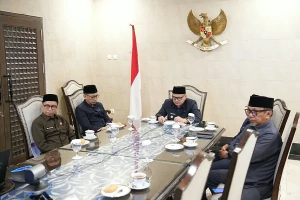 Wali Kota Makassar, Munafri Arifuddin saat Rapat Paripurna Via Zoom meeting (Dok: Ist)