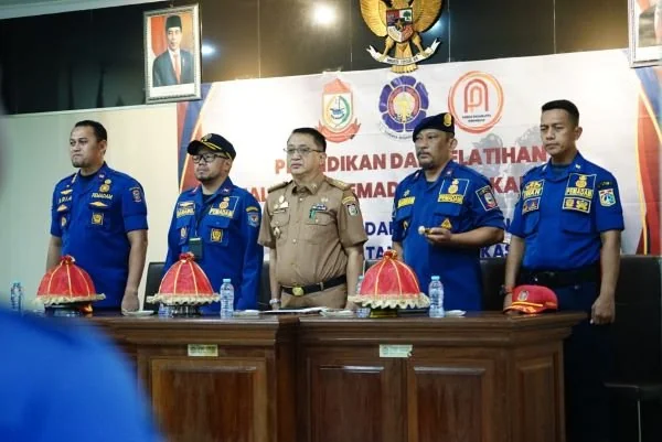 DamKarMat Kota Makassar mengadakan program 70 Jam Pelajaran Inhouse Training Pendidikan dan Pelatihan (Diklat) kualifikasi dalam kebakaran.
