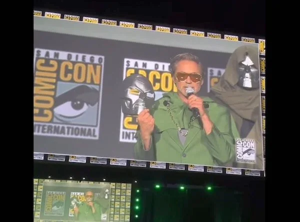 Robert Downey pemeran Dr Doom saat mengumumkankan dirinya kembali ke MCU (doc : int)