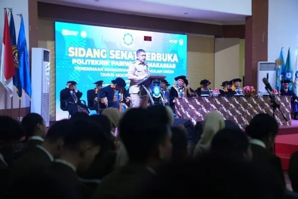 Wali Kota Makassar, Munafri Arifuddin saat Memberikan Sambutan di Poltekpar Makassar, (Dok: Ist).