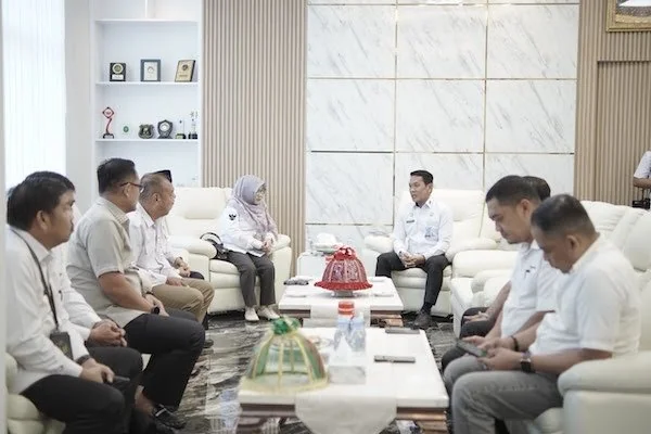 Jajaran Bawaslu Sulsel saat Bertemu dengan Kemenkum (Dok: Ist).