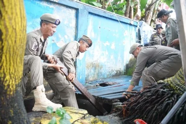 Penertiban PKL di Tallo (Dok: Ist).