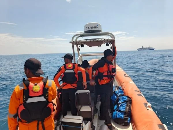 pencarian korban yang terjun dari kapal Pelni (Dok: Ist)