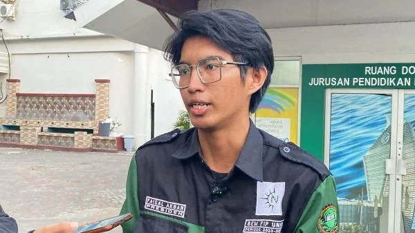 Presiden BEM FIP UNM, Faisal Akbar saat ditemui di gedung FIP UNM, jalan Tamlate, Kecamatan Rappocini (Dok : Atri KabarMakassar)