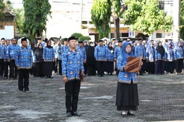 Upacara Hari Kesadaran Nasional di Halaman Kantor Bupati Bantaeng (Dok : Ist).