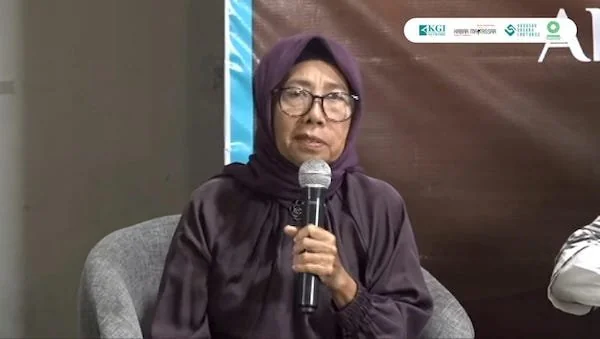 Guru Besar Filologi Fakultas Ilmu Budaya Universitas Hasanuddin (Unhas), Prof. Dr. Nurhayati, (Dok: KabarMakassar).
