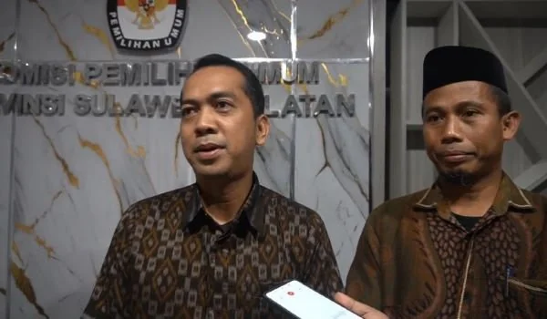 Komisioner KPU Sulsel, Ahmad Adiwijaya saat ditemui di kantor KPU Sulsel (Dok: Ist).