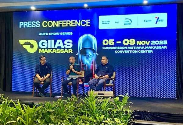 Konferensi pers GAIKINDO Indonesia International Auto Show 2025 di Hotel Four Points by Sheraton Makassar (Dok: Nofi KabarMakassar)
