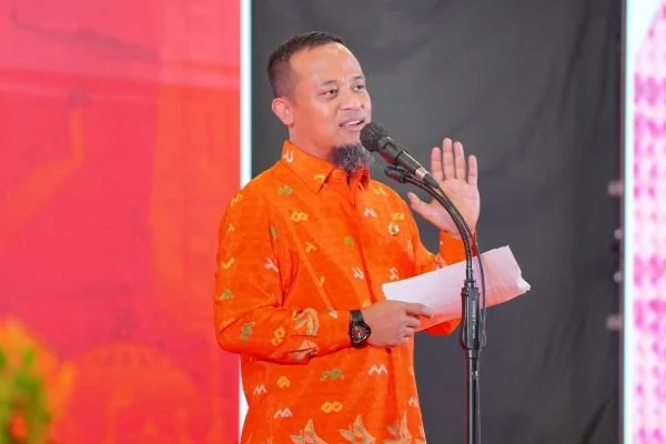 Gubernur Sulawesi Selatan, Andi Sudirman Sulaiman (Dok : Ist).
