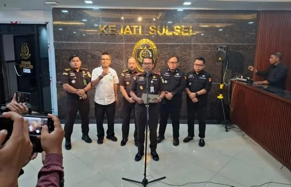 Konferensi Kajati Sulsel dalam pencekalan mantan Pj Gubernur Sulsel. (Dok: Dwiki)