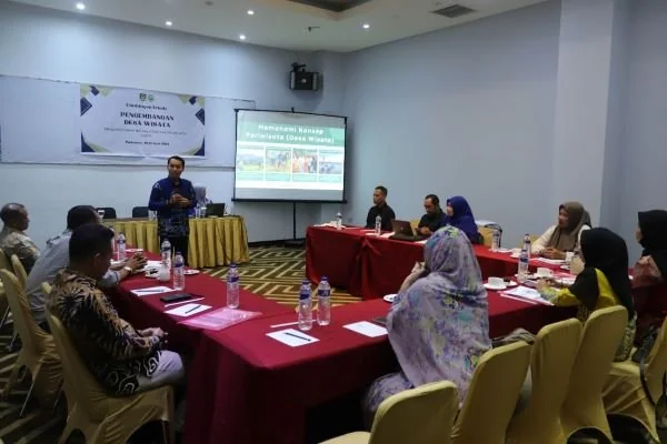 LPPM Unifa dan Dinas Pariwisata Halmahera Timur Gelar Bimtek Pengembangan Desa Wisata di Makassar (Dok : ist).