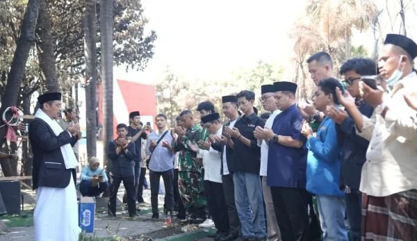 Sholat Ghaib, (Dok: KabarMakassar).