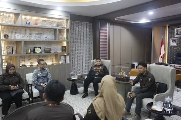 Audiensi Coca-Cola dan Wali Kota Makassar Munafri Arifuddin Terkait Pasar Cidu (Dok: Ist).