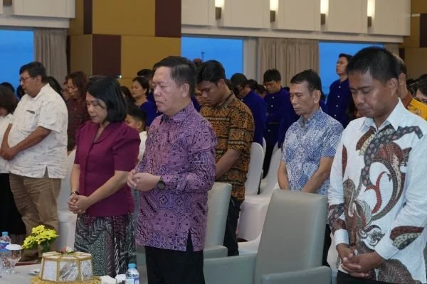 Ibadah dan Perayaan Natal yang digelar Persekutuan Oikumene Pelindo Group Area Makassar tegaskan semangat kebersamaan (Dok: Ist)