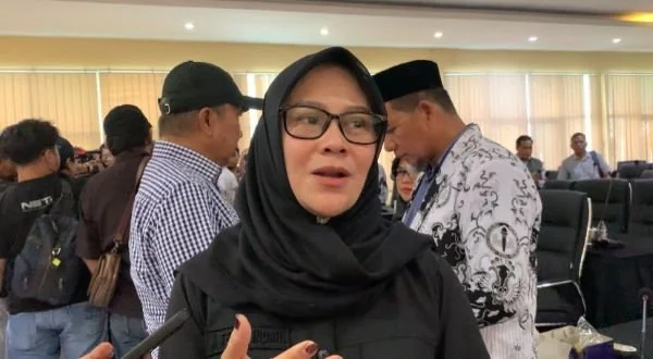 Ketua Komisi E DPRD Sulsel dari Fraksi Gerindra, Andi Tenri Indah (Dok. Syamsi/KabarMakassar)