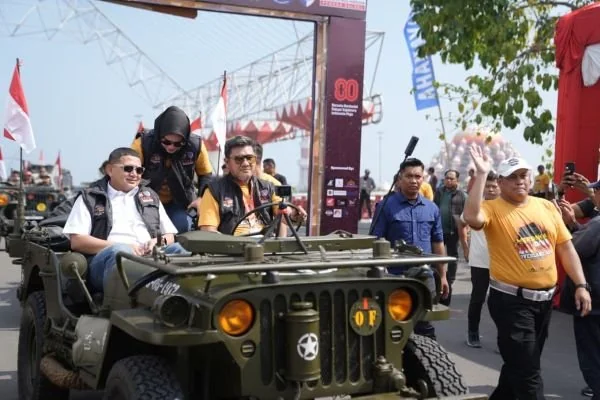Wali Kota Makassar Munafri Arifudin saat mengendarai offroad, (Dok: Ist).