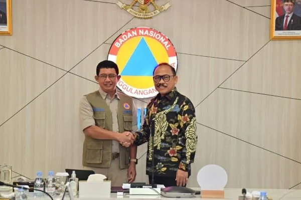 Gubernur Sulbar SDK saat bertemu Kepala BNPB (Dok : Ist).
