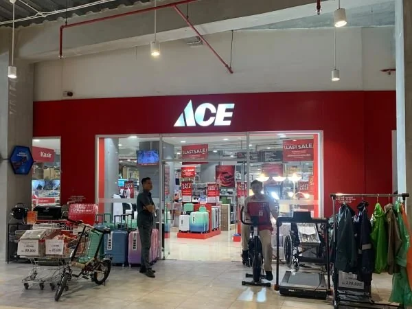Ace Hardware yang berlokasi di Nipah Mall Makassar (Dok : KabarMakassar).