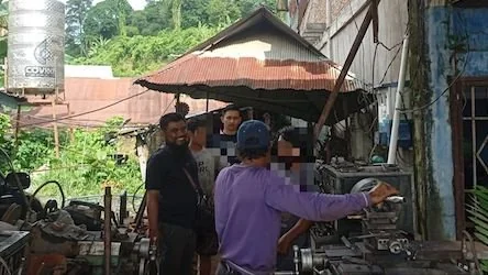 Pelaku saat diringkus oleh Resmob Polresta Mamuju (dok:Ist)