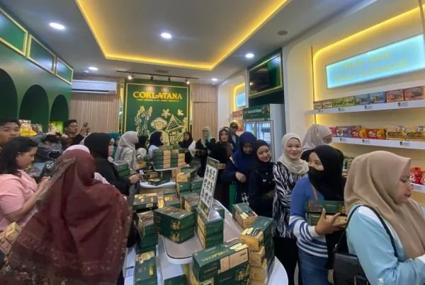Para pengunjung di store Coklatana Pettarani, Kota Makassar  (Dok: Ist)