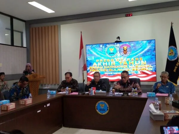 Konferensi Pers BNNP Sulsel. (Dok: Dwiki KabarMakassar)