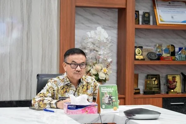 Sekprov Sulsel Jufri Rahman pada Rapat Forkopimda Sulsel secara virtual (Dok: Ist)