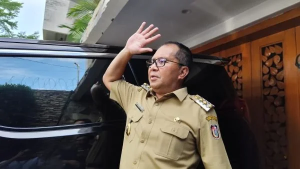 Wali Kota Makassar, Danny Pomanto, di Kediamannya, Jl Amirullah.