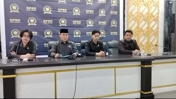 Wakil Ketua DPRD Gowa juga Fraksi PAN, Taufik Surullah, (Kopia) dalam Konfresi pers (Dok: Ist).