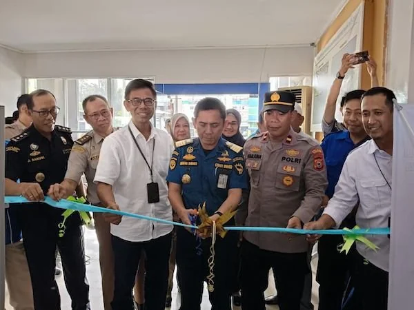 Peresmian penggunaan mesin X-atau dan Barrier gate di terminal Penumpang nusantraa Pare-pare (Dok:Ist)