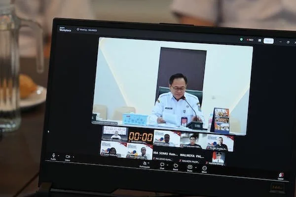 Forum Presentasi Kepala Daerah pada kegiatan Apresiasi Kinerja Pemerintah Daerah Dimensi Penurunan Tingkat Pengangguran yang diselenggarakan Badan Strategi Kebijakan Dalam Negeri Kemendagri secara Daring, (Dok: Ist).