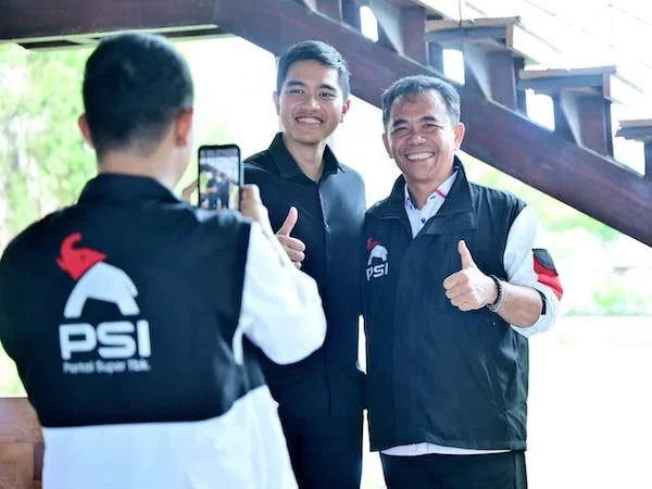 Ketua Umum Partai Solidaritas Indonesia (PSI) Kaesang Pangarep saat di Makassar, (Dok: Ist).