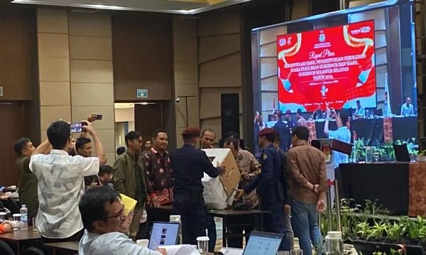 Rekapitulasi KPU Sulsel (Dok: Atri KabarMakassar).