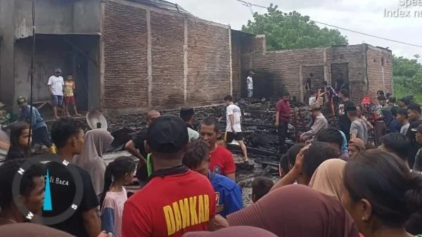 Satu unit rumah panggung milik warga di Dusun Tonrowa, Desa Pao, Kecamatan Tarowang, Kabupaten Jeneponto, ludes dilalap si jago merah. (Dok: Is)