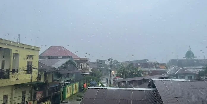 HUJAN