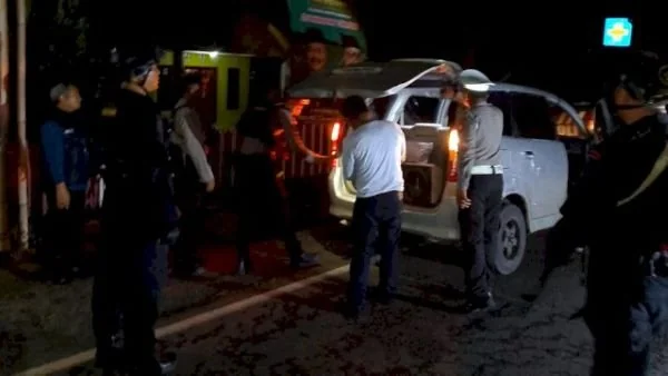 Jajaran Polres Jeneponto saat menggelar Cipta Kondisi jelang Pilkada (Dok : Ist).