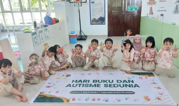 Sekolah Alam Bosowa Peringati Hari Peduli Autisme Sedunia dan Hari Buku Anak Sedunia dengan Kegiatan Edukatif dan Inklusif. (Dok: Ist)