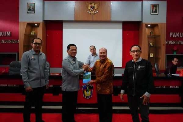 Kakanwil Kemenkum Sulsel mengunjungi Dekan Fakultas Hukum Universitas Muslim Indonesia (Dok : Ist).