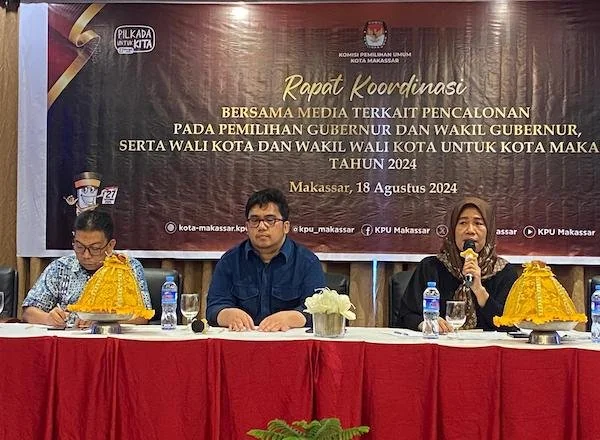 Komisioner KPU Kota Makassar saat menggelar kegiatan bersama media  (Dok: Atri KabarMakassar)