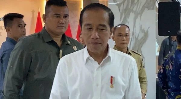 Presiden Joko Widodo saat meresmikan gedung pelayanan KIA di RS Wahidin Makassar (Dok: Atri KabarMakassar).