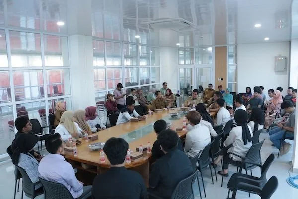 Andi Edy Manaf, menggelar pertemuan dengan sejumlah influencer Bulukumba di Gedung Pinisi Bulukumba