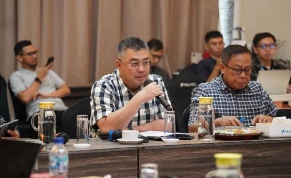 Direktur Utama PT Pelabuhan Indonesia (Persero), Achmad Muchtasyar melakukan kunjungan di wilayah kerja Makassar (Dok: Ist)