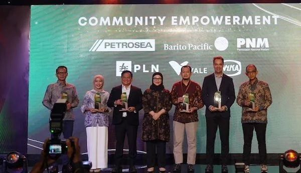 PT Vale Indonesia saat menerima penghargaan dari ESG Appreciation 2025 (Dok: Ist)